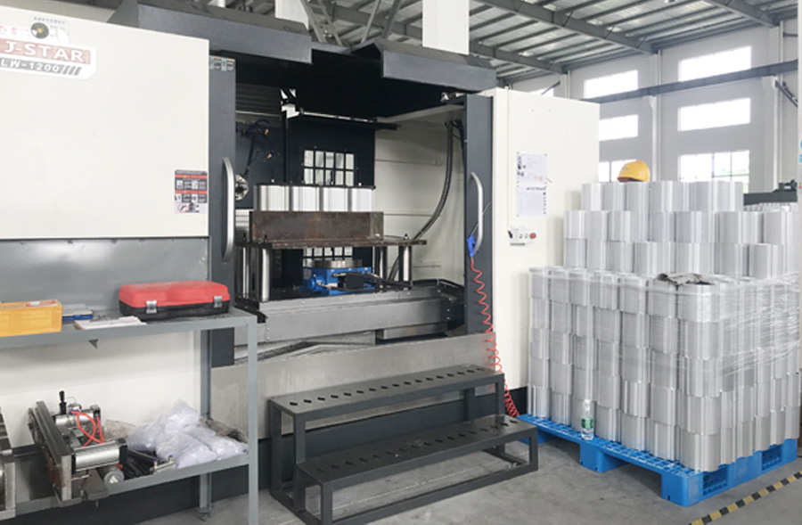 Horizontali machining centrum